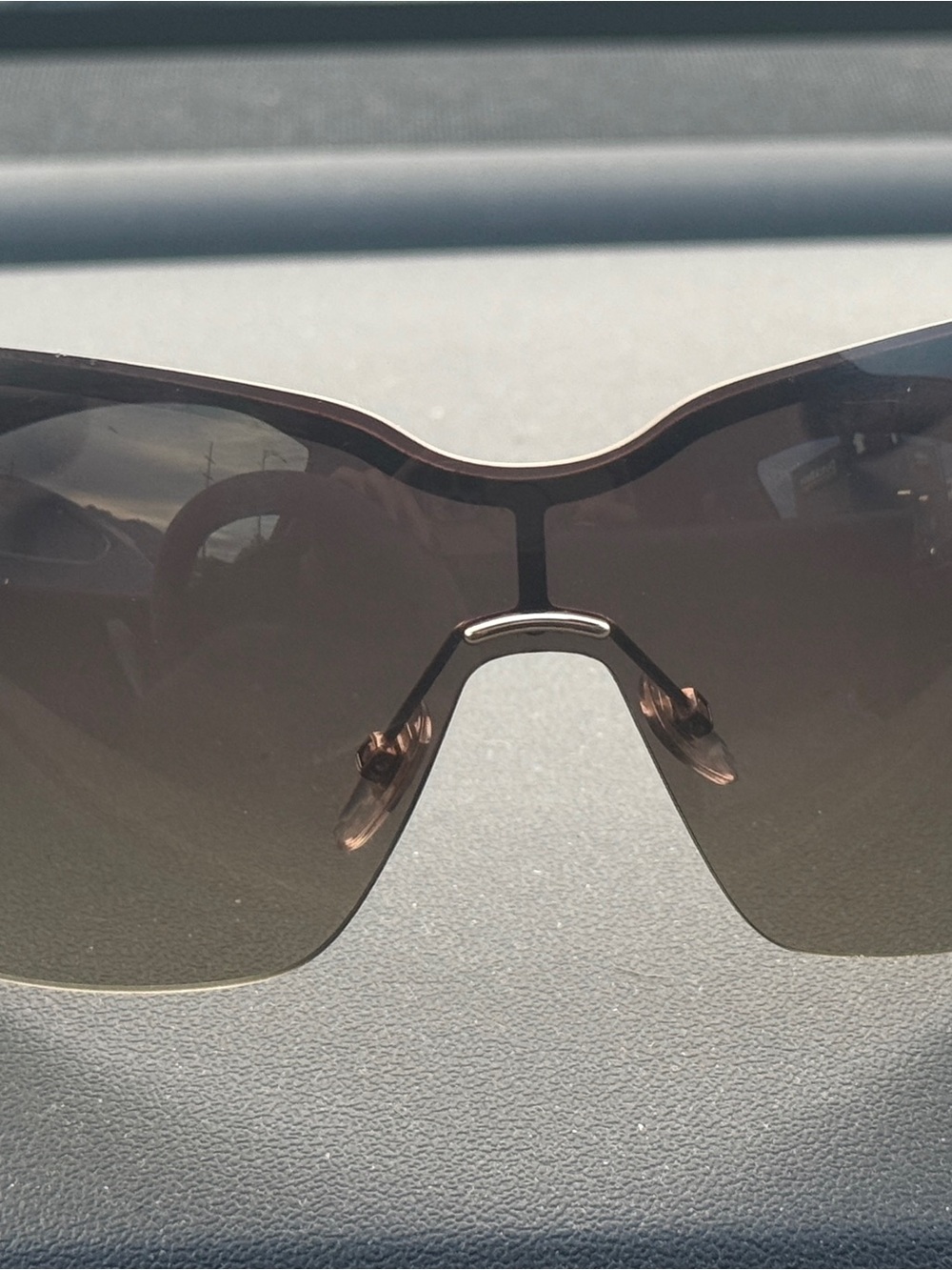 Y2K Gucci Women's Rimless Shield Sunglasses - Brown Gradient Lenses